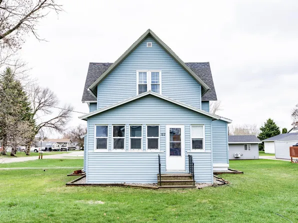 182 3rd St N, Casselton, ND 58012