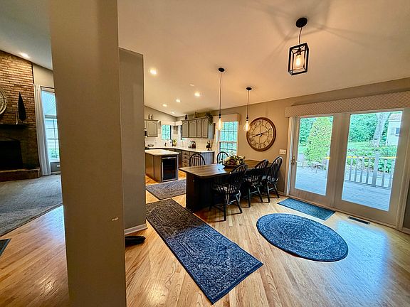 2nd image of 5024 Spring Rd