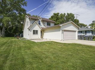 1750 12th Ave, Kenosha, WI 53140