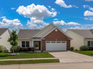 5861 Danielle Dr, Bettendorf, IA 52722