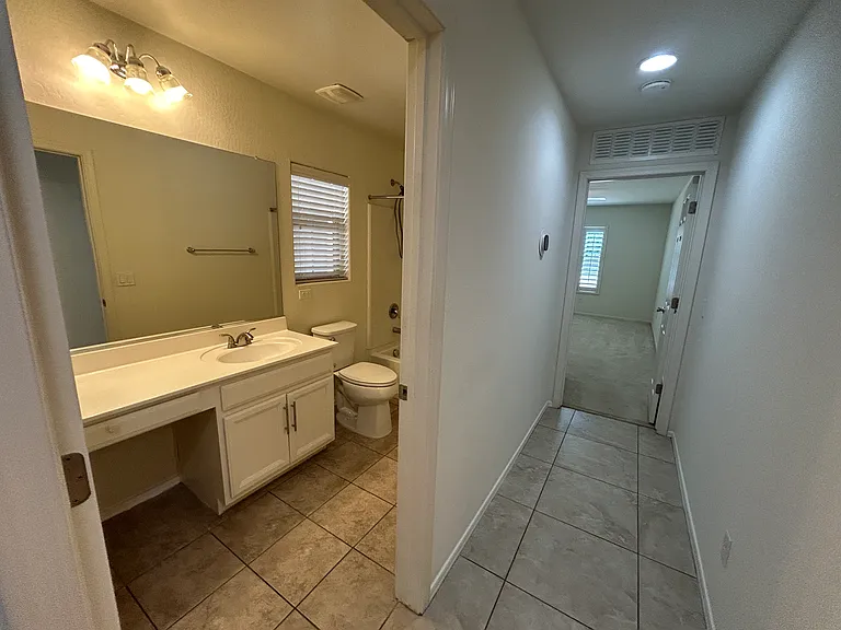 260 N Norman Way — Photo 32