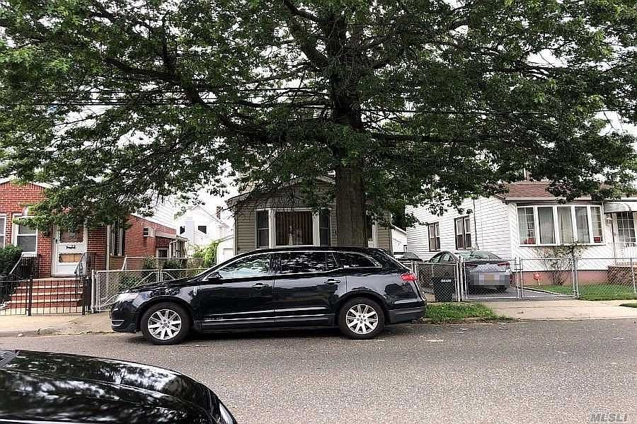 51 Dewitt St Valley Stream Ny 11580 Zillow