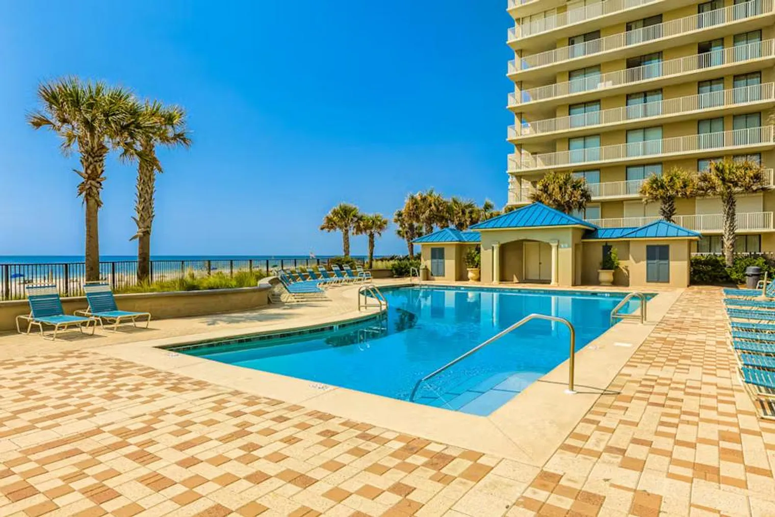 3 bed, 2.0 bath, 1259 sqft, $5,116 — Photo 4