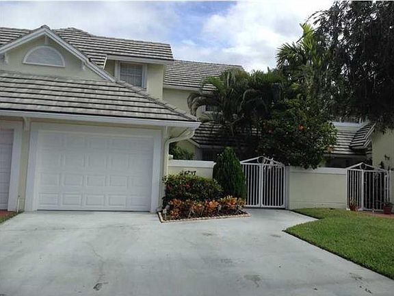 2nd image of 9943 NW 49th Ter