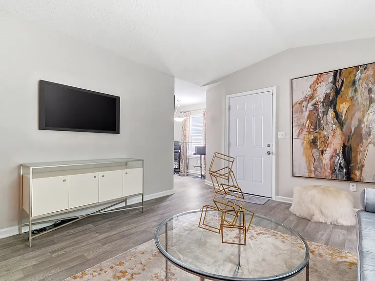 City Park Apartments — Photo 30