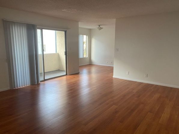 321 S Clark Dr #N306