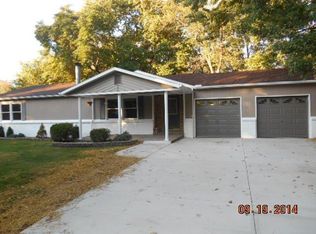 977 Rustic Ct, Lawrenceburg, IN 47025