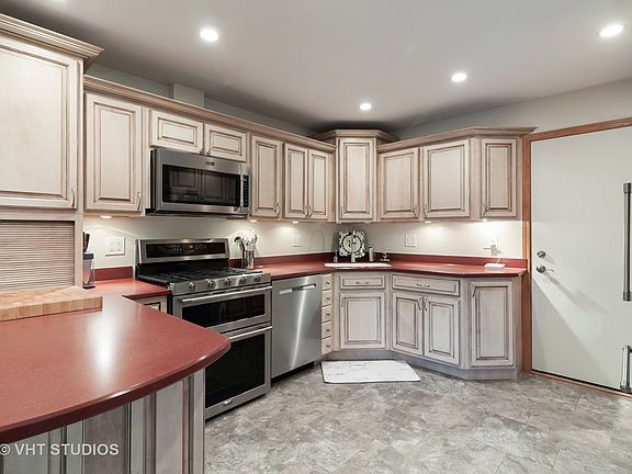 4th image of 6522 Maxwell Dr