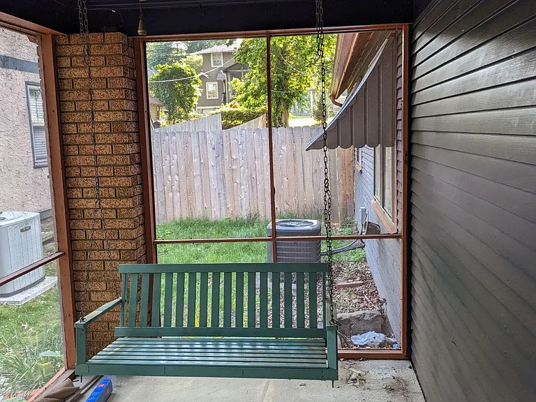 7306 Walnut St — Photo 3