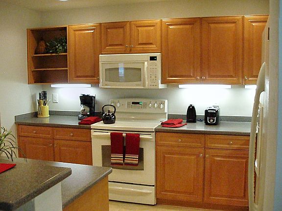 2nd image of 7411 Bella Lago Dr Unit 421