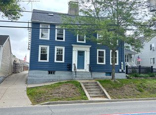712 Hope St #1, Bristol, RI 02809
