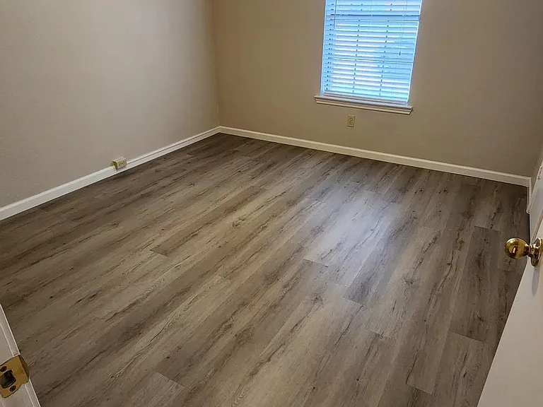 520 Kirkland Dr — Photo 13