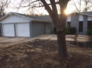 5917 McCart Ave, Fort Worth, TX 76133