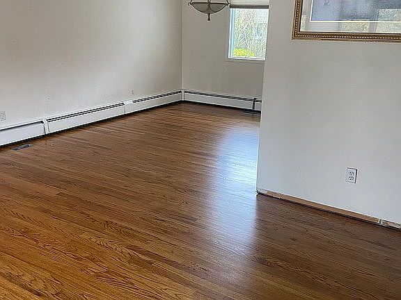 2nd image of 8 Crestwood Dr