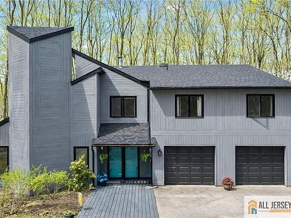 2nd image of 176 Stonehill Rd