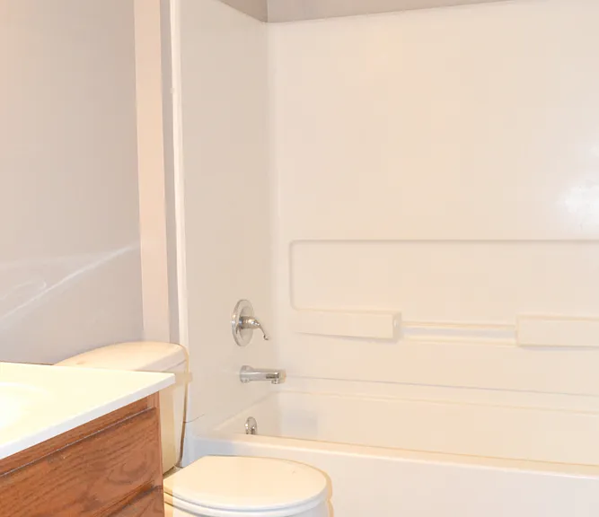 Brookmont Dr. 516-518 — Photo 5