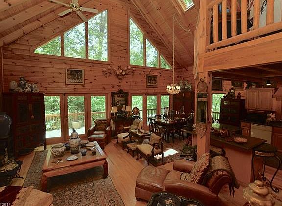 3rd image of 89 Red Oak Dr
