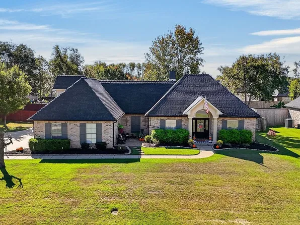 1020 Fawn Holw, Bossier City, LA 71111