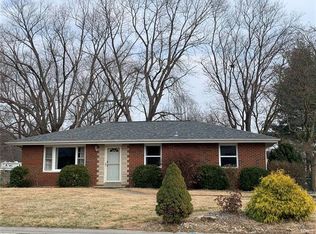 1300 Eileen St, Collinsville, IL