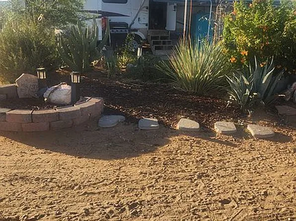 795 S Verde Rd, Golden Valley, AZ 86413