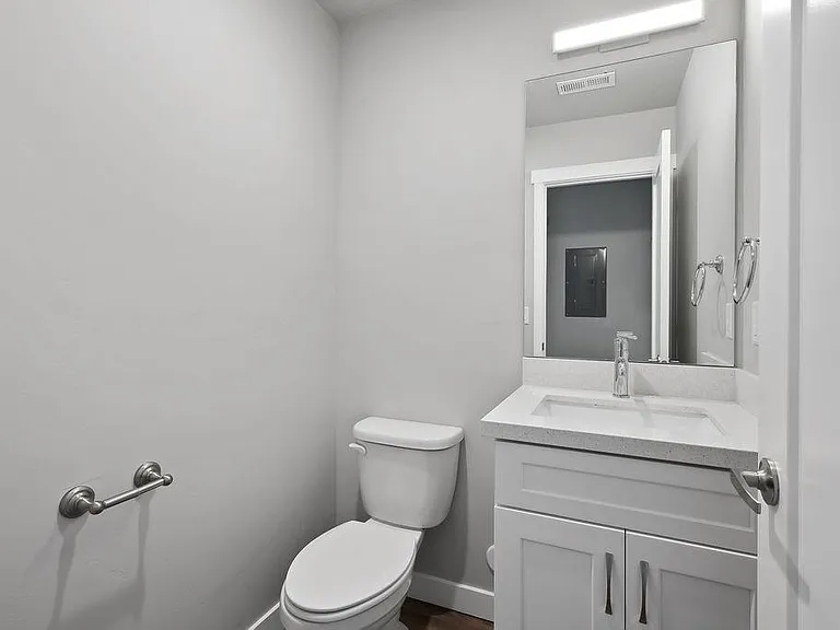 735 E Zekes Ct — Photo 9