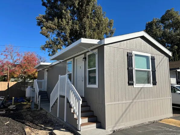 1490 E 6th St #7, Beaumont, CA 92223