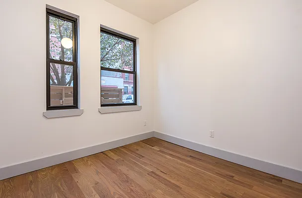 Rented by Nooklyn NYC LLC | media 39