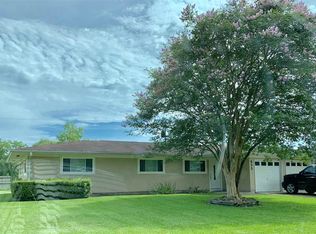 655 Cactus St, Bridge City, TX 77611