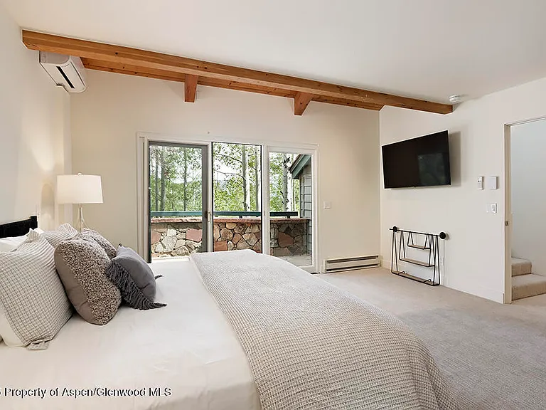 333 Faraway Rd — Photo 24