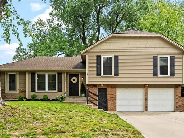 1014 SE 6th St, Lees Summit, MO 64063