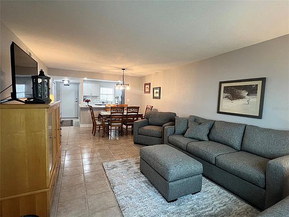 3rd image of 1270 Gulf Blvd APT 1403