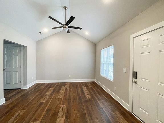 4th image of 74 Nichols Dr #2