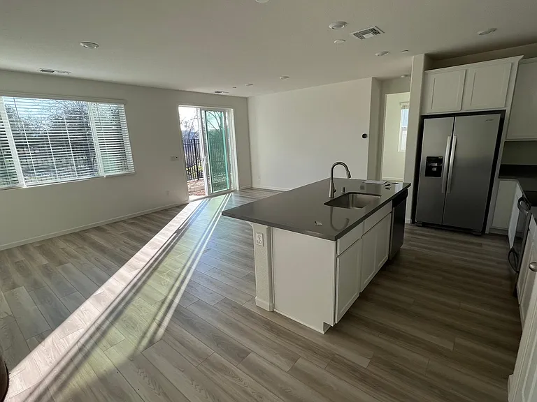 7990 Cobb St — Photo 6
