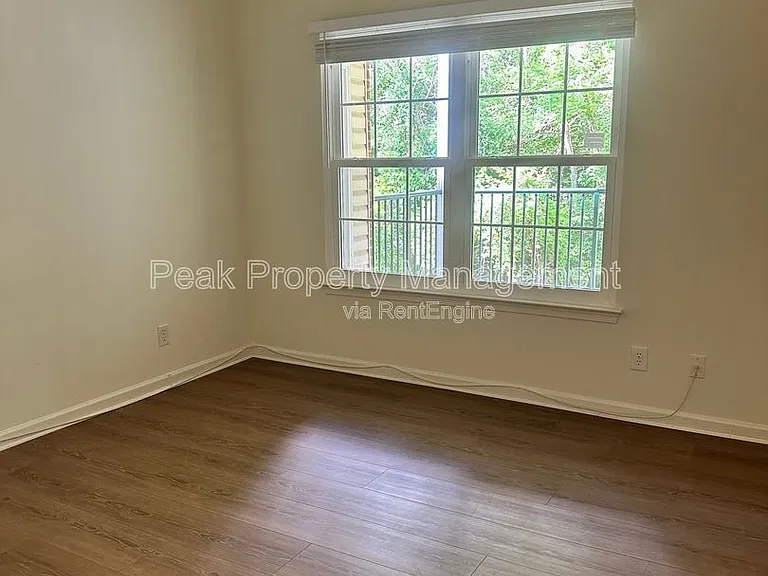 801 Virginia Center Pkwy — Photo 31