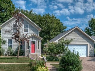 523 E 1st St, New Richmond, WI 54017