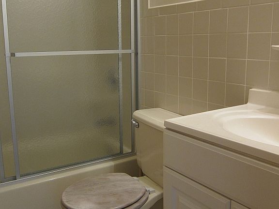 5th image of 10873 53rd Ave APT 1