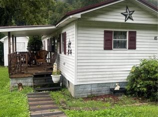 85 Lightpost Ln, Mallory, WV 25634