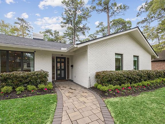 3rd image of 10210 Candlewood Drive