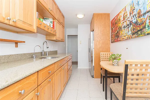 Sold by Douglas Elliman | media 22