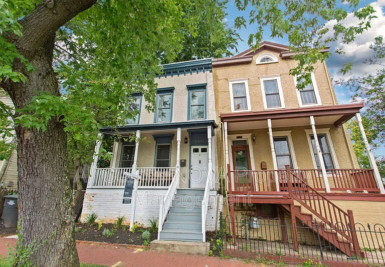 2217 14th St SE — Photo 3