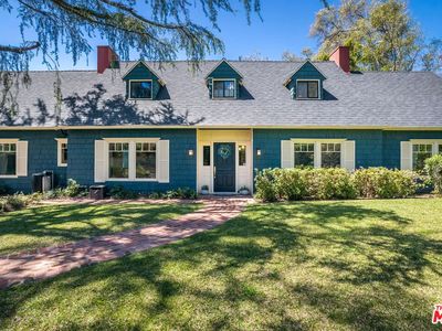 2555 N Altadena Dr, Altadena, CA, 91001