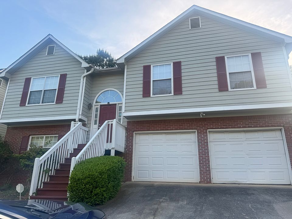 2nd image of 3877 Deercreek Dr