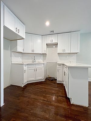 5th image of 27-05 Astoria Blvd #2A