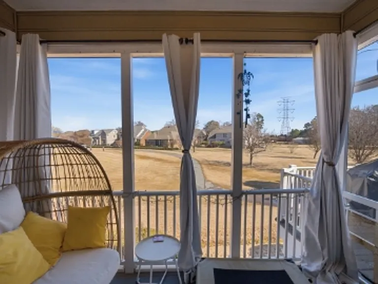 1005 Bay Breeze Dr — Photo 8