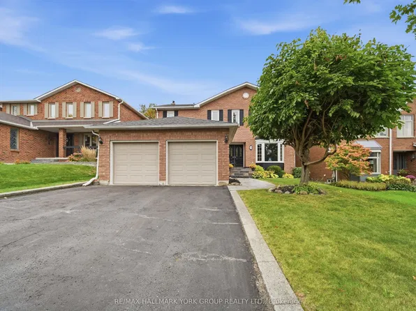38 Lanewood Dr, Aurora, ON L4G 4T8