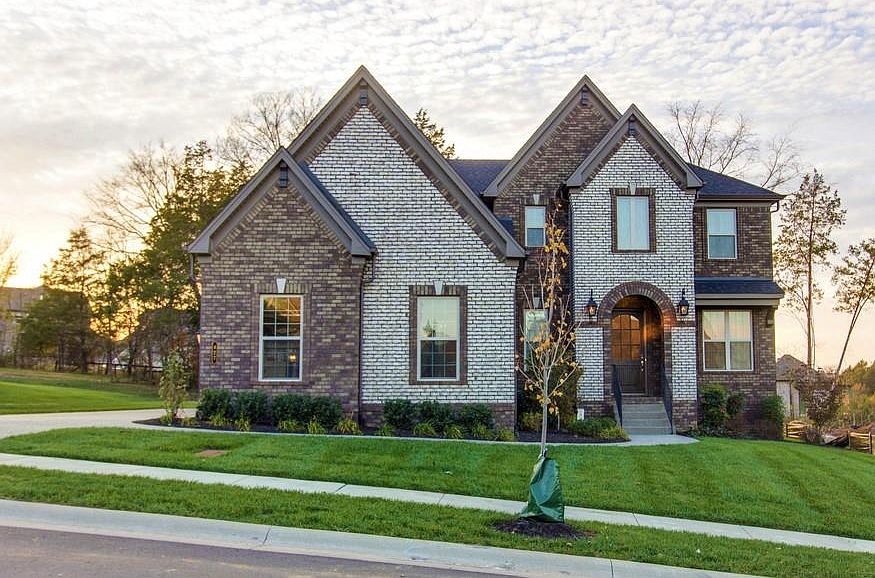 1st image of 427 Larkhill Ln