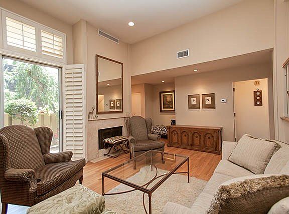 5th image of 4169 W Sarah St #6
