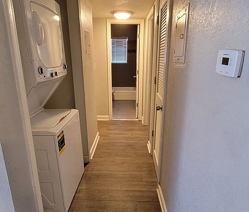 2nd image of 3704 Wyandotte St APT 3