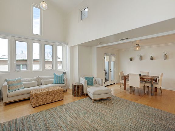 2nd image of 508 Pier Ave APT 3