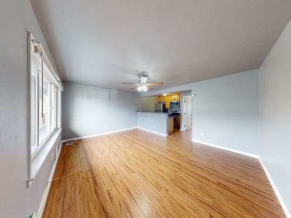 3rd image of 5549 Foothill Blvd #9